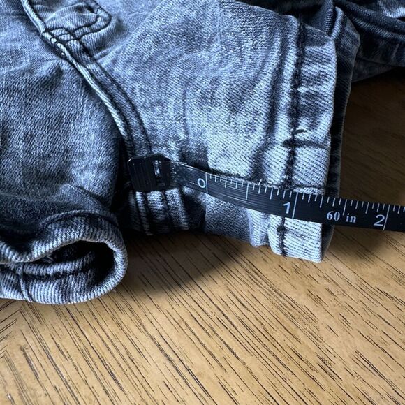 Refuge 1 IBIZA 3 button denim Jean shorts girls/teens size XS/CS - Picture 7 of 7